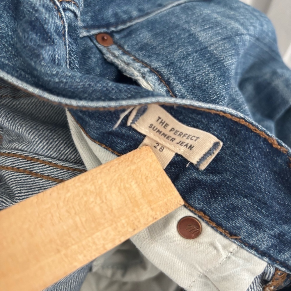 Madewell Women's Size 28 Blue Distressed The Perfect Summer Jean Style H5911 - Picture 5 of 6